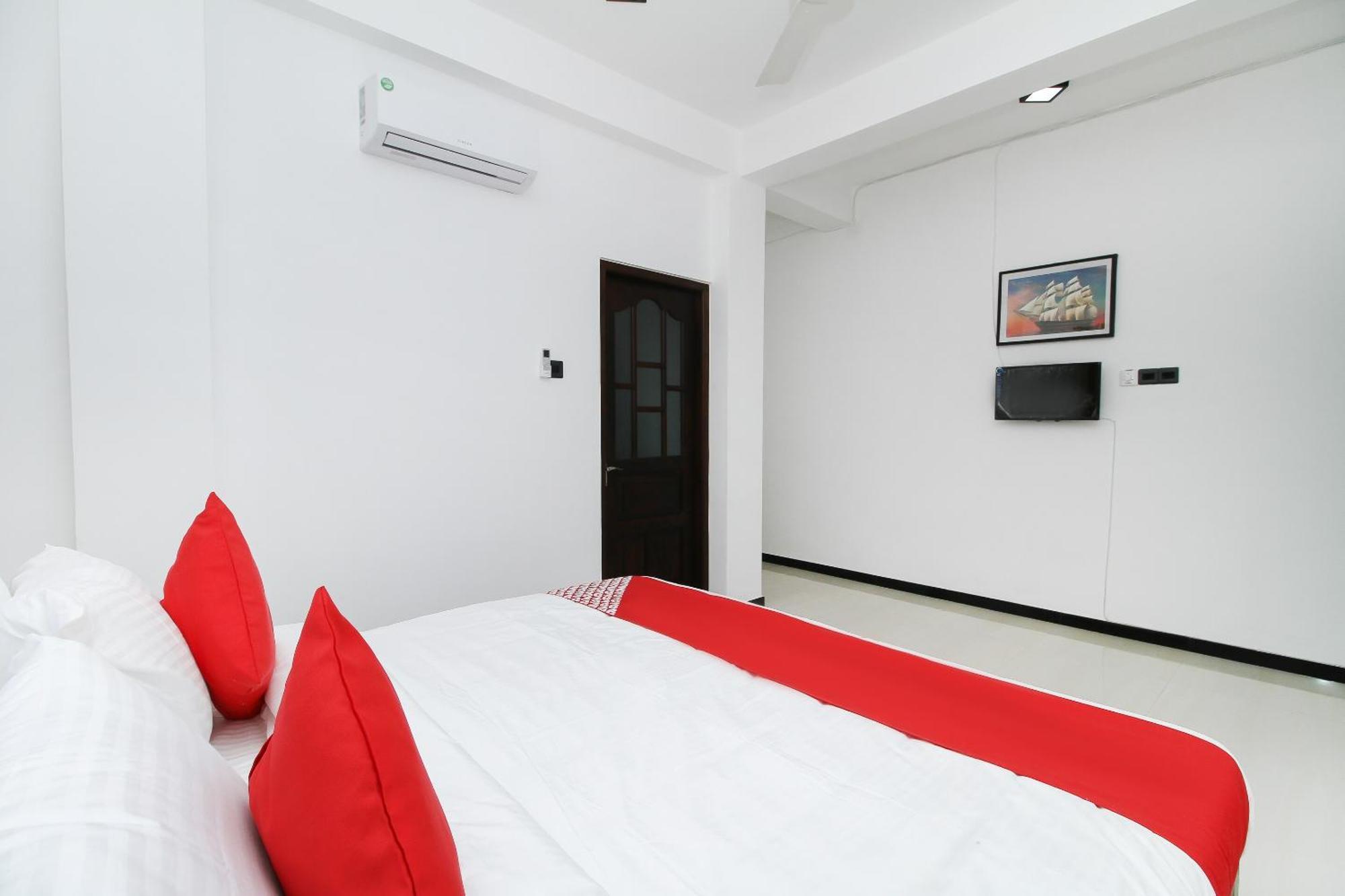 Royal Rich Villa Амбаланґода Номер фото